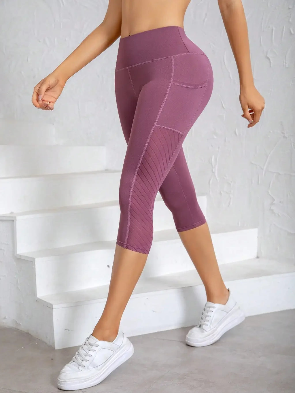 Women's High Waist Lifting Yoga Capri Pants With Pockets