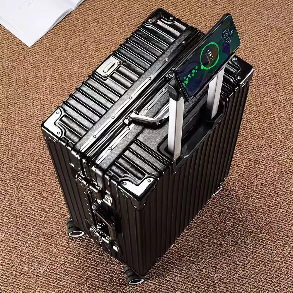 Aluminum frame suitcase