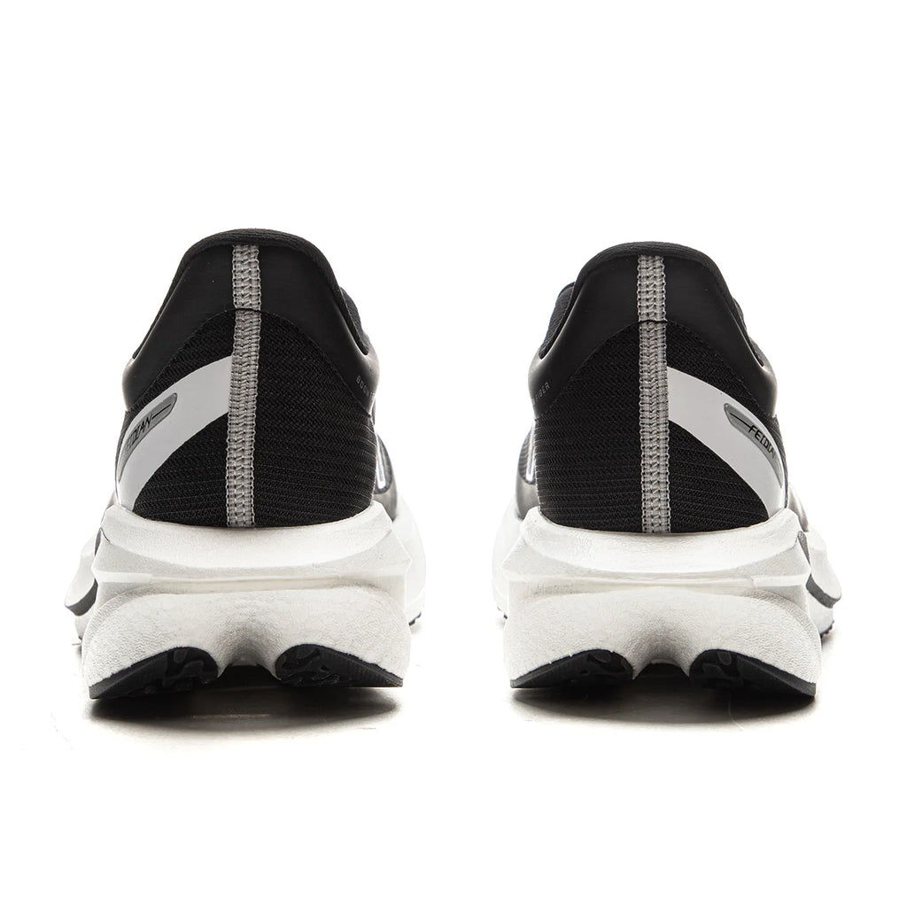 Mens running shoe