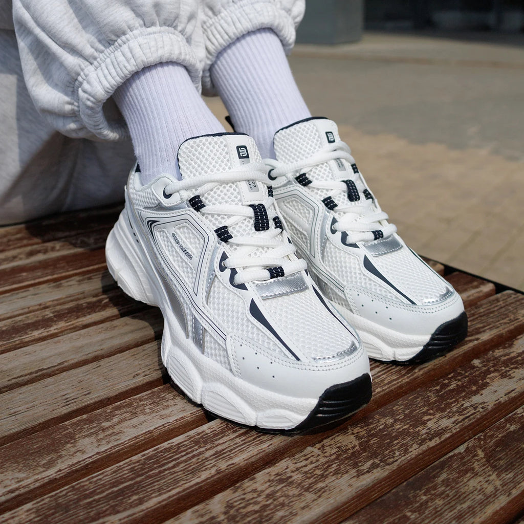 Women Sports Shoes Lightweight Breathable Jogging Sneakers