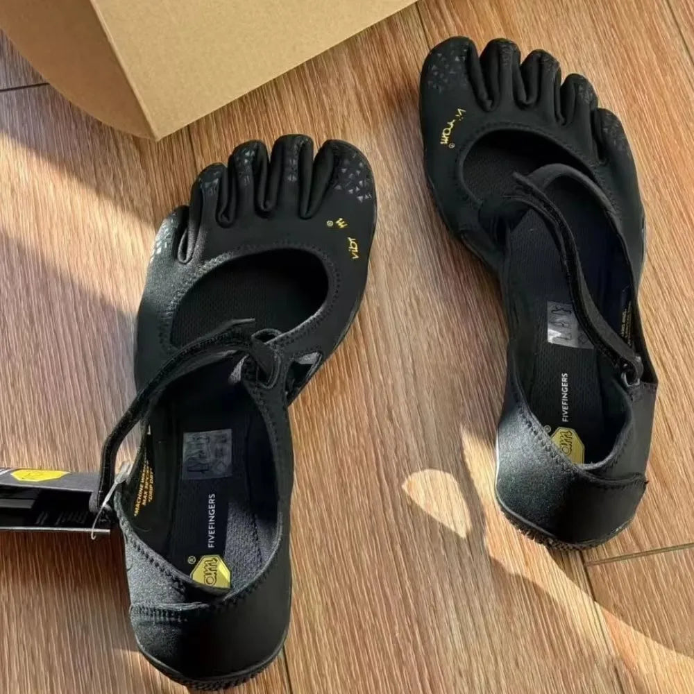 Five-toed V-Soul sneakers