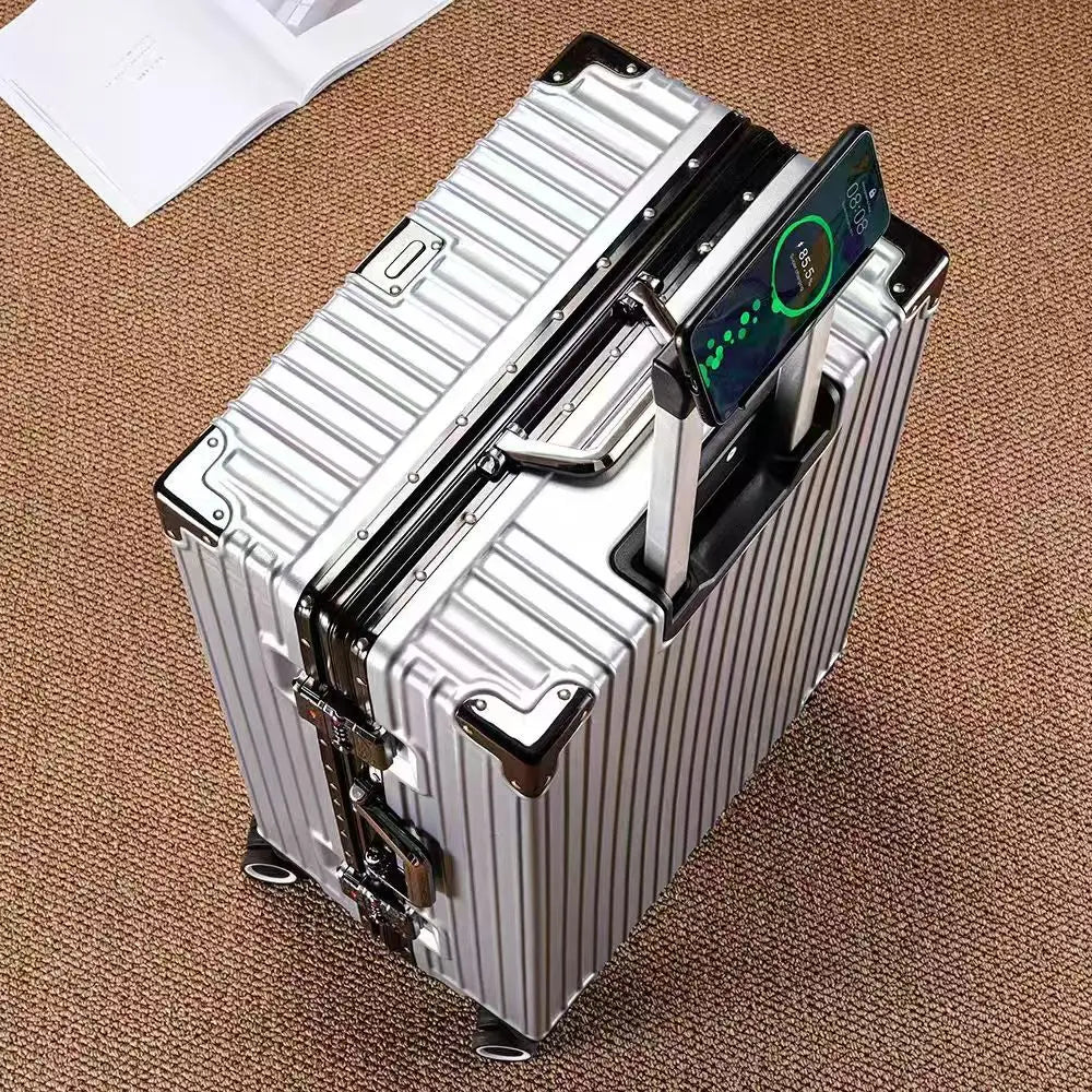 Aluminum frame suitcase
