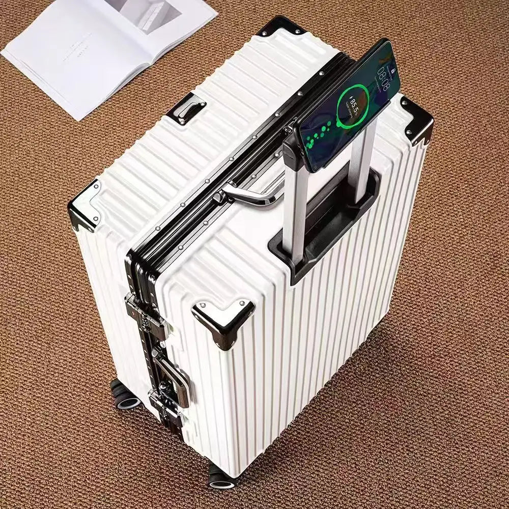 Aluminum frame suitcase