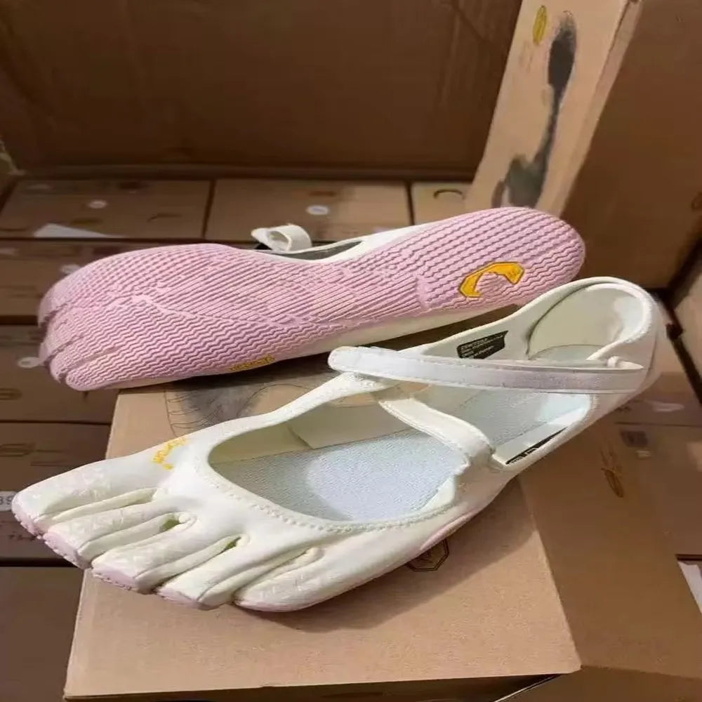 Five-toed V-Soul sneakers