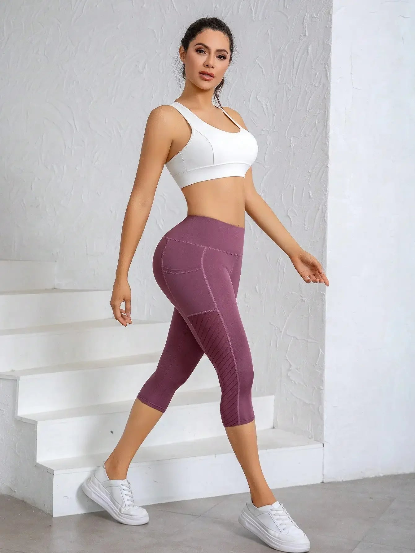 Women's High Waist Lifting Yoga Capri Pants With Pockets