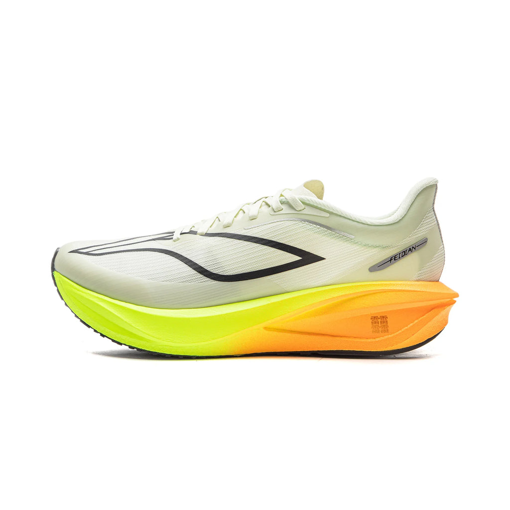 Mens running shoe