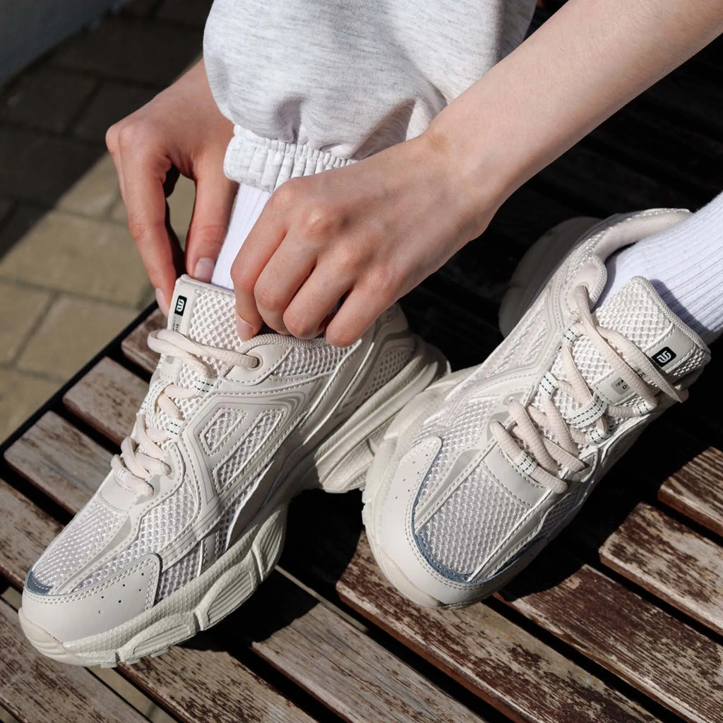 Women Sports Shoes Lightweight Breathable Jogging Sneakers